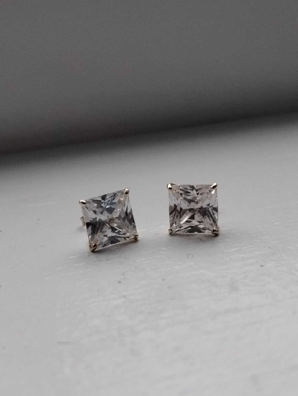 14k Gold Earrings With Zirconium